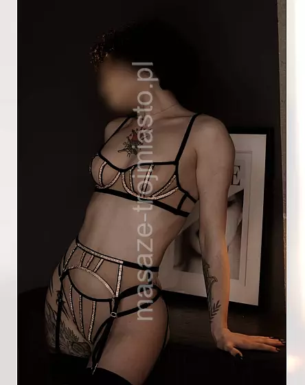 ZOYA 20 letnia Studentka Zaprasza Na Zmysłowy Masaż